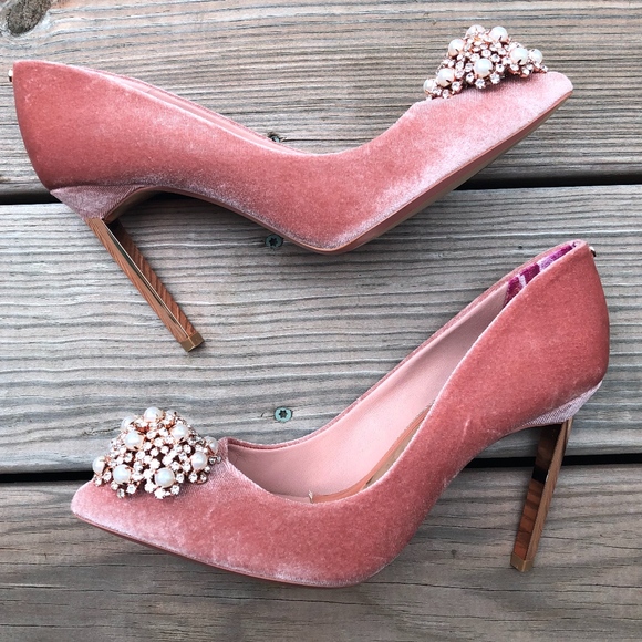 peetch ted baker heels